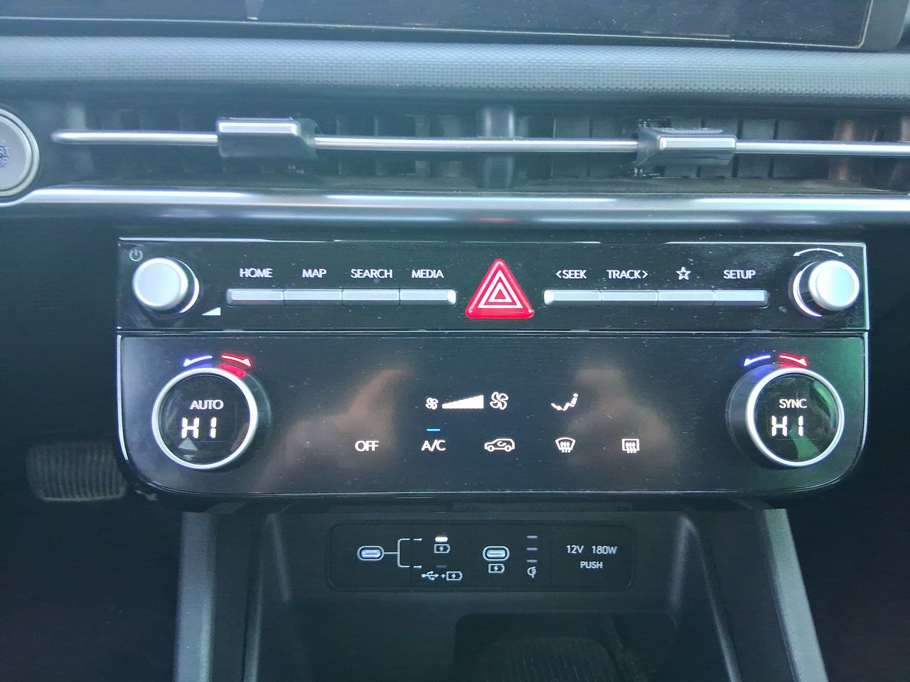 Hyundai Tucson — foto 24 de 29
