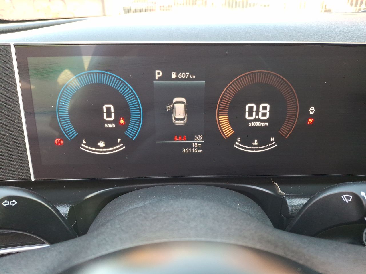 HYUNDAI - 18