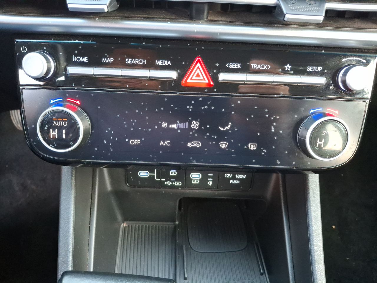 HYUNDAI - 21