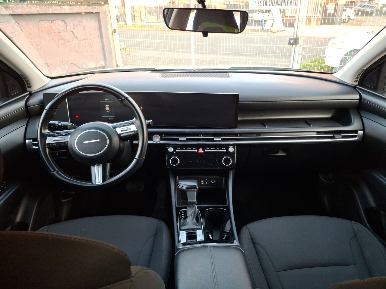 HYUNDAI - 23