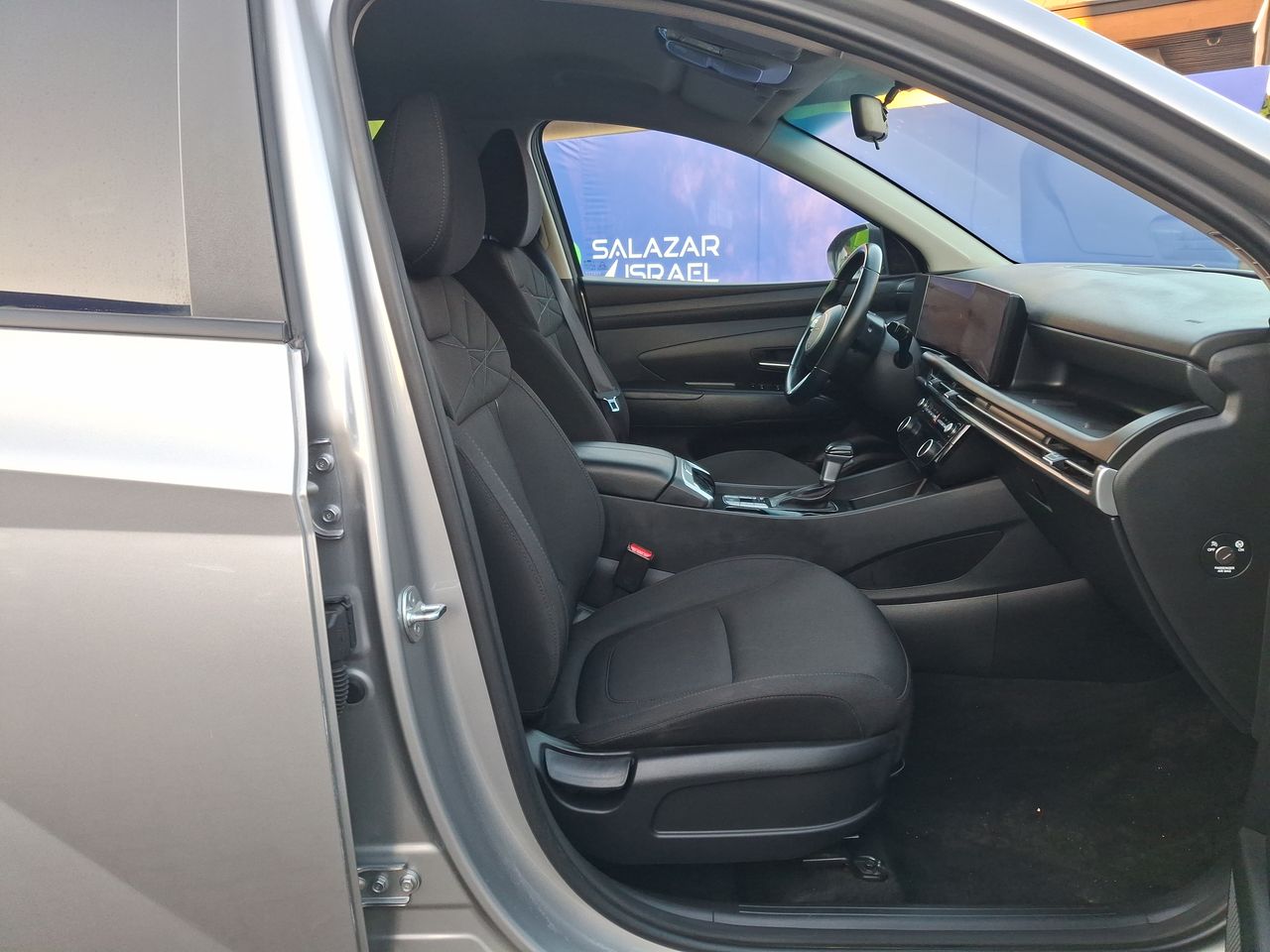 HYUNDAI - 24