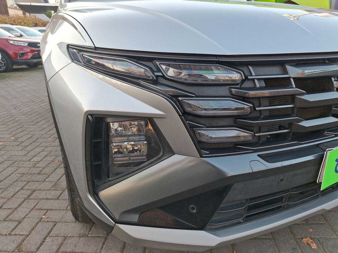 HYUNDAI - 10