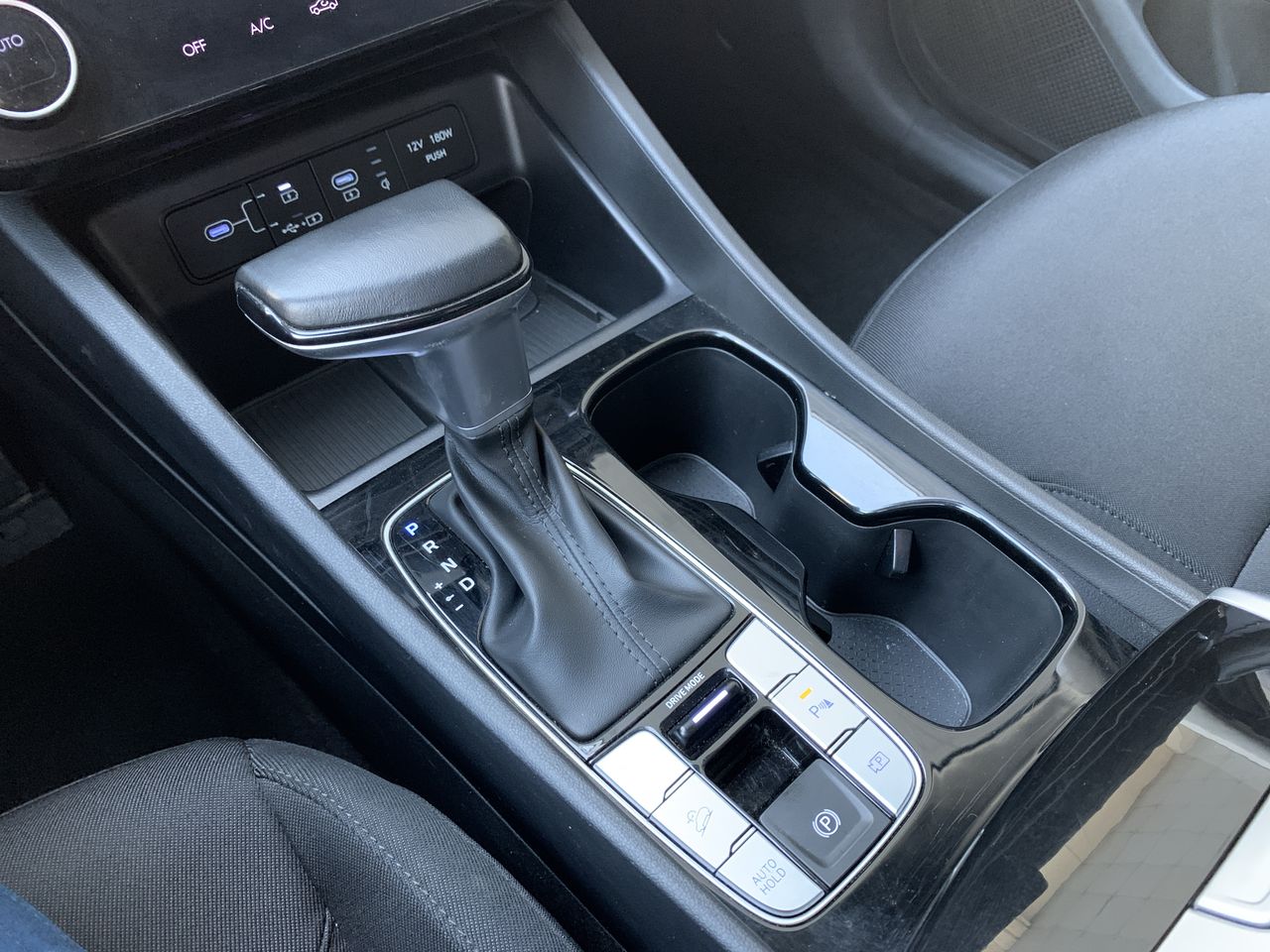 HYUNDAI - 30
