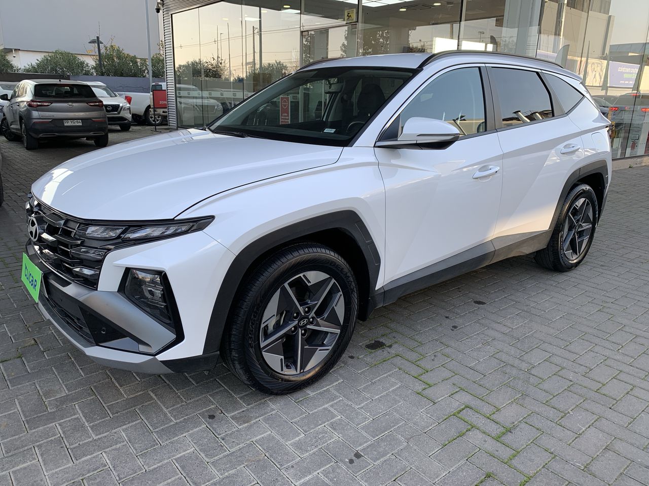 HYUNDAI - 3