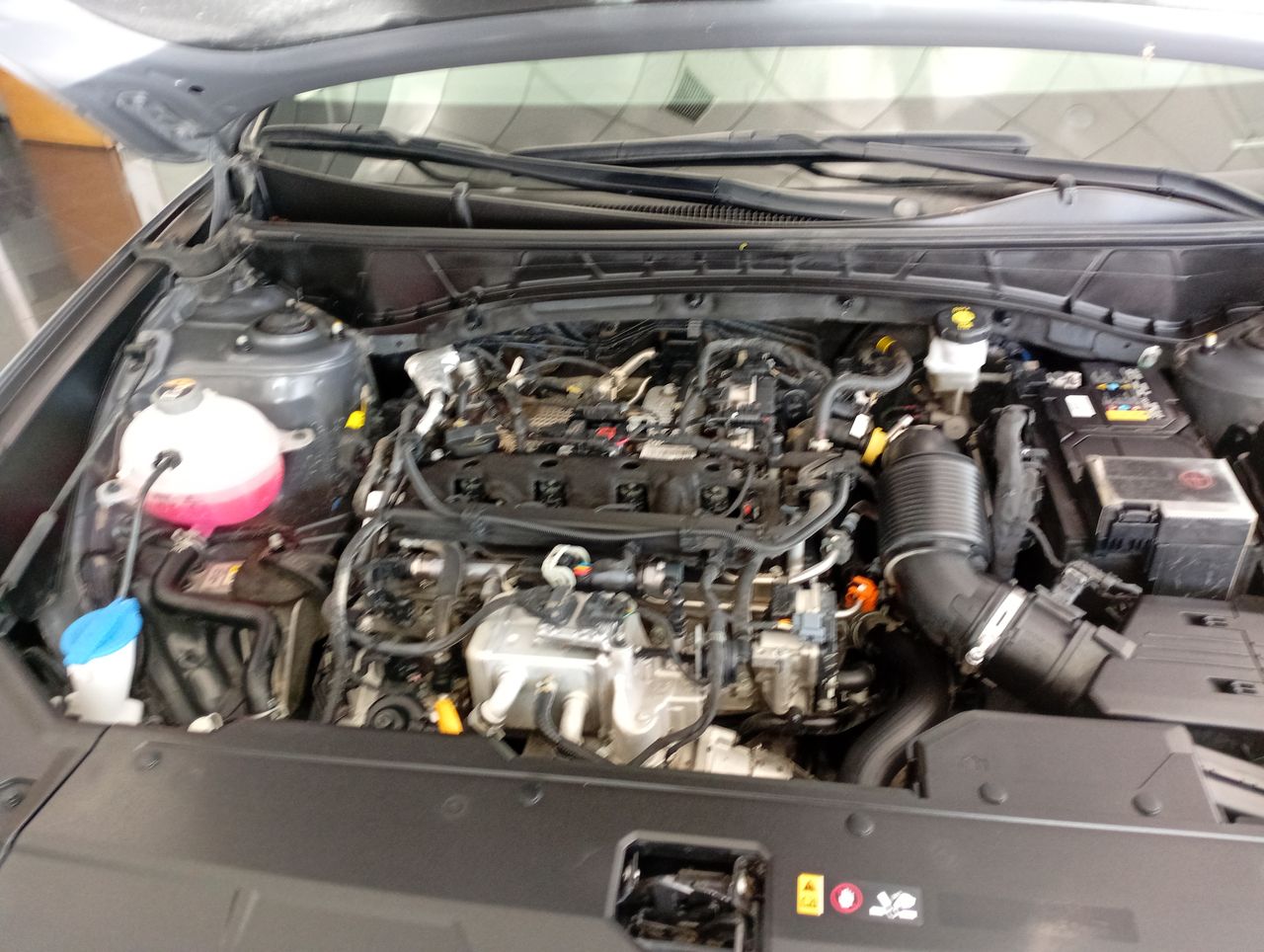 HYUNDAI - 2