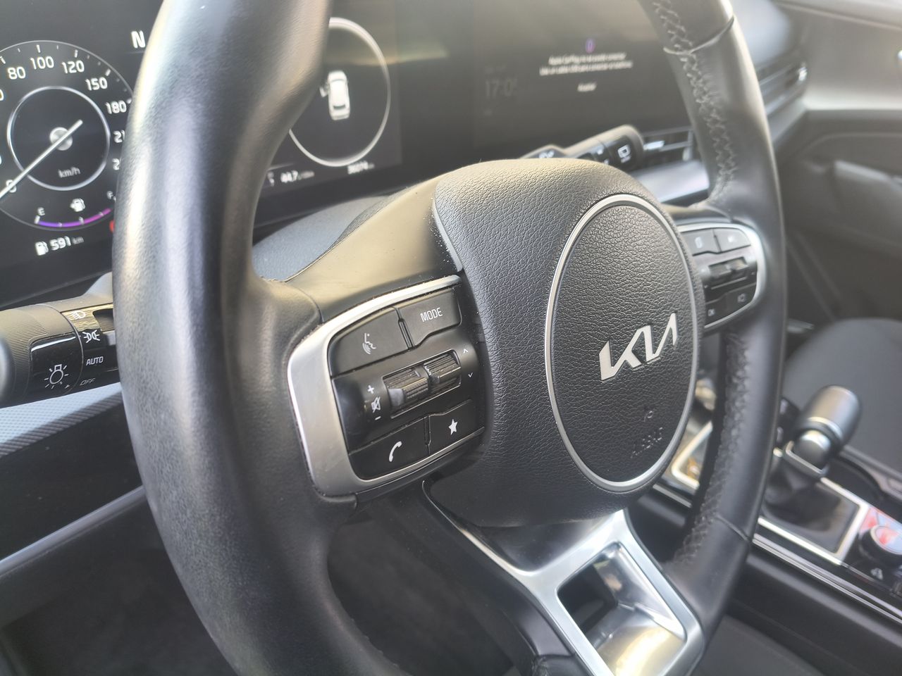 KIA Sportage — foto 16 de 22