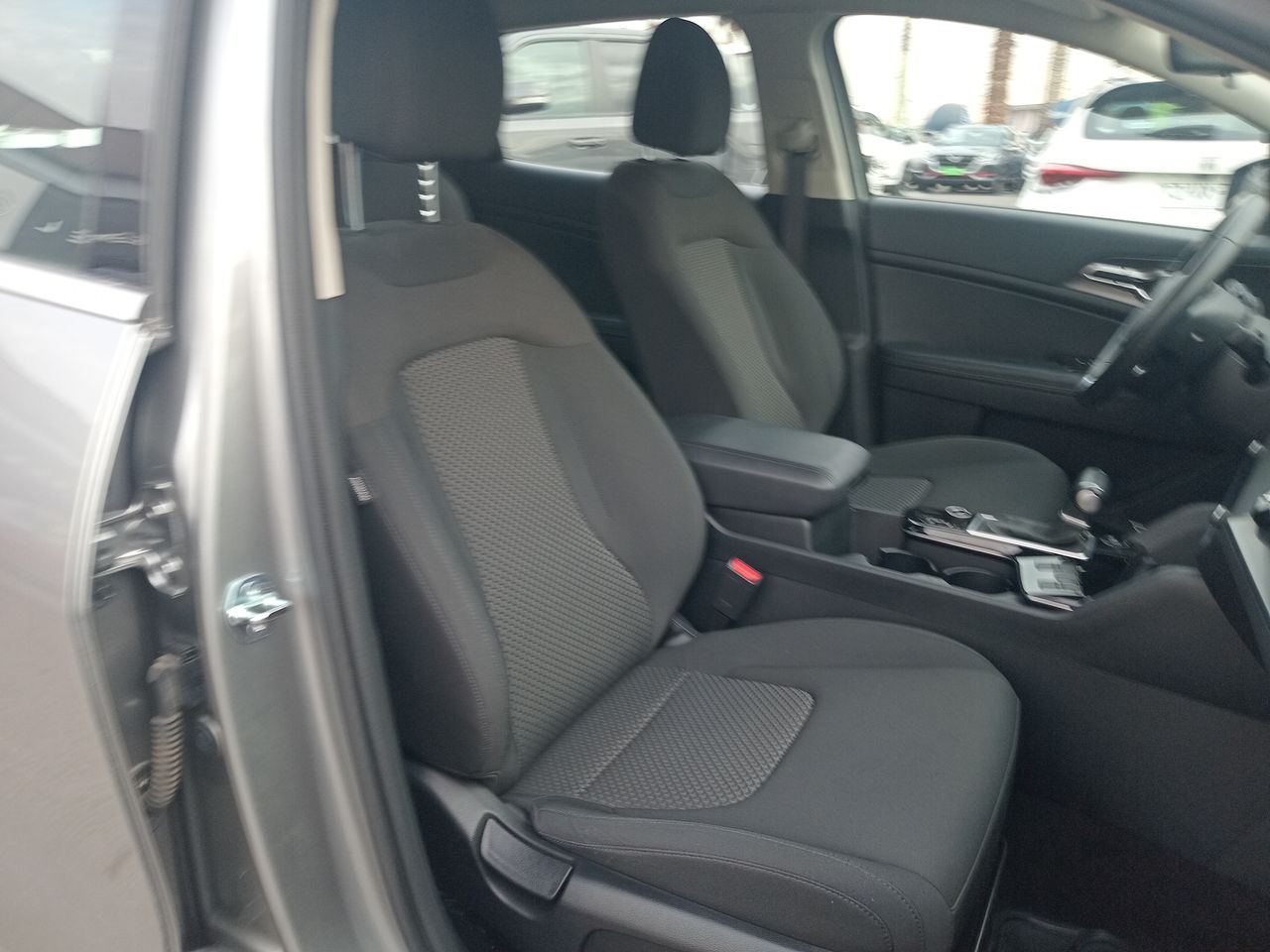 KIA Sportage — foto 33 de 35