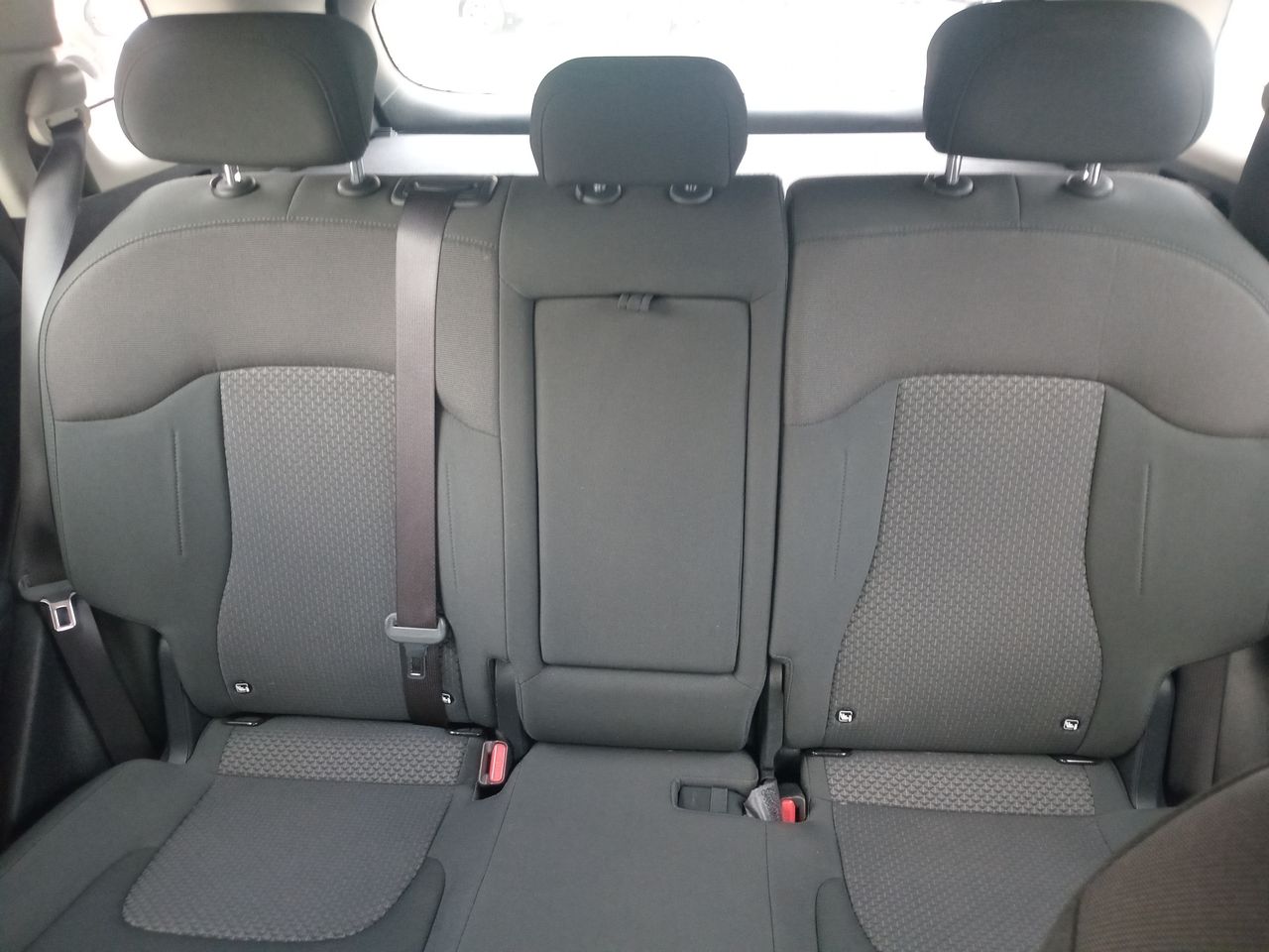 KIA Sportage — foto 34 de 35
