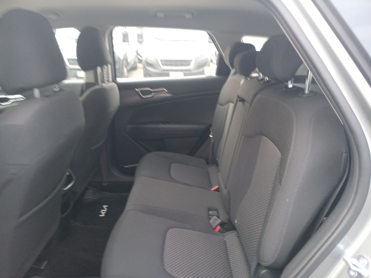 KIA Sportage — foto 12 de 35
