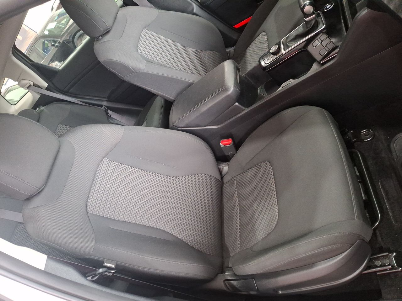 KIA Sportage — foto 33 de 35