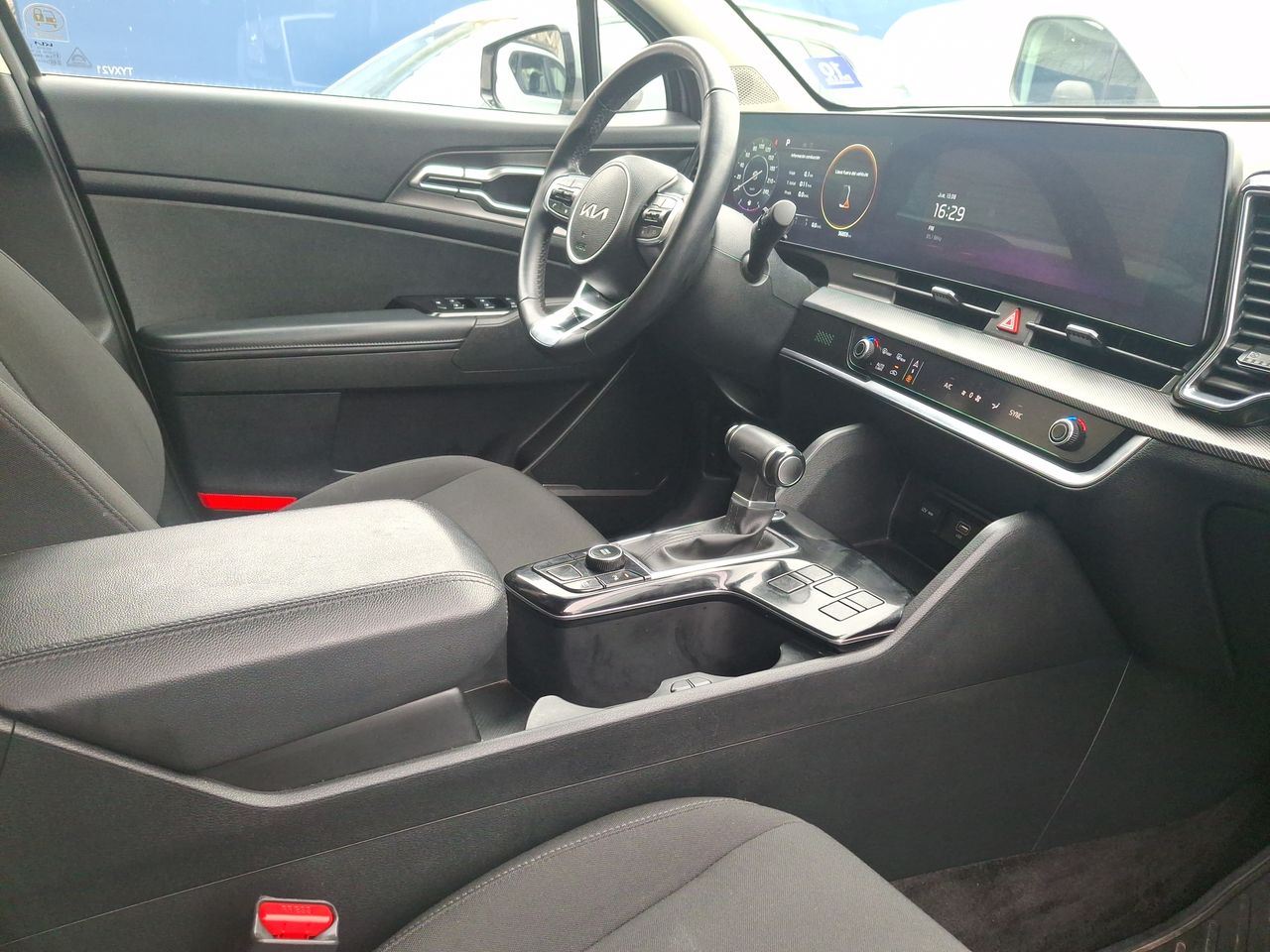 KIA Sportage — foto 17 de 35