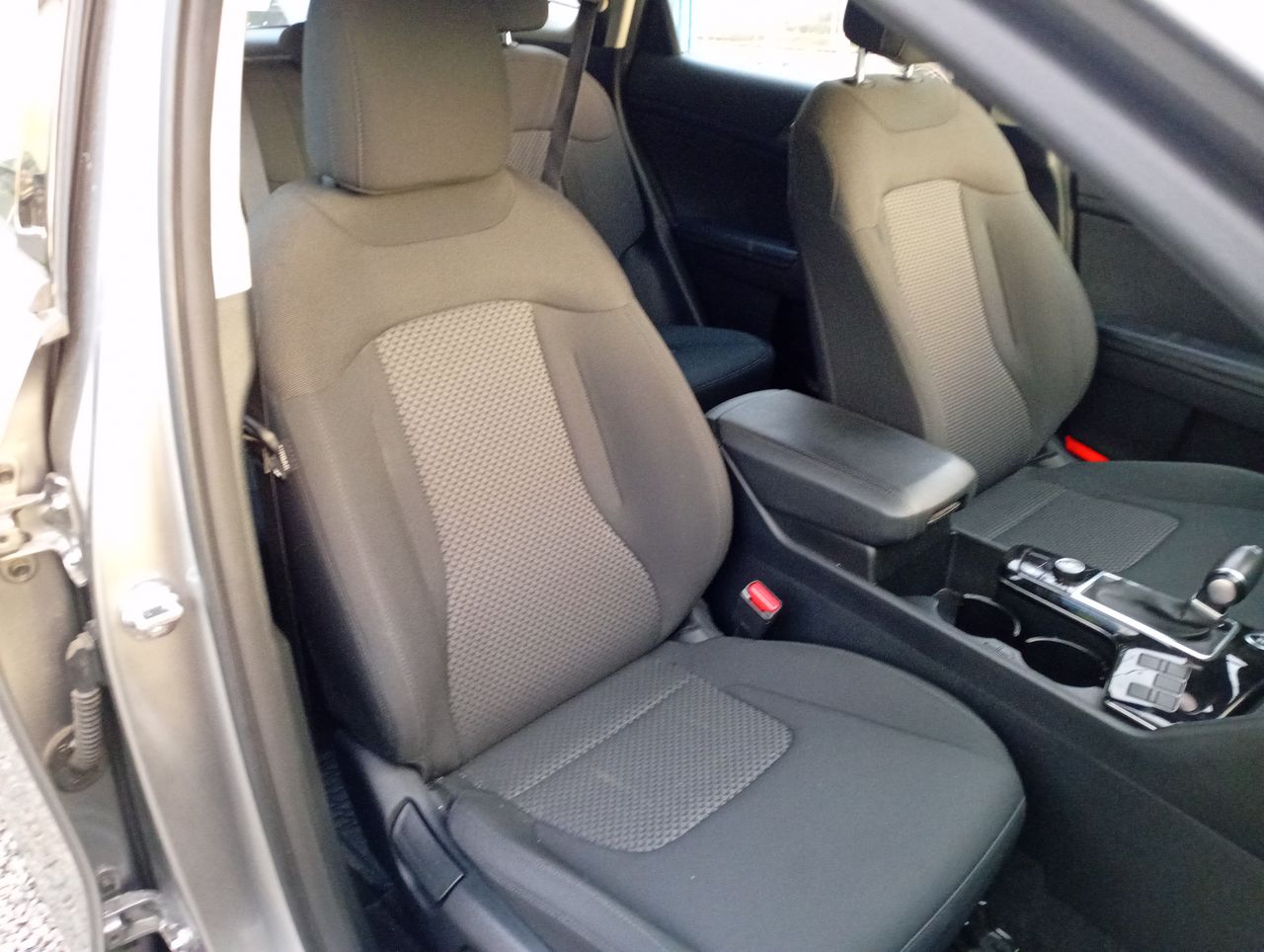 KIA Sportage — foto 25 de 26