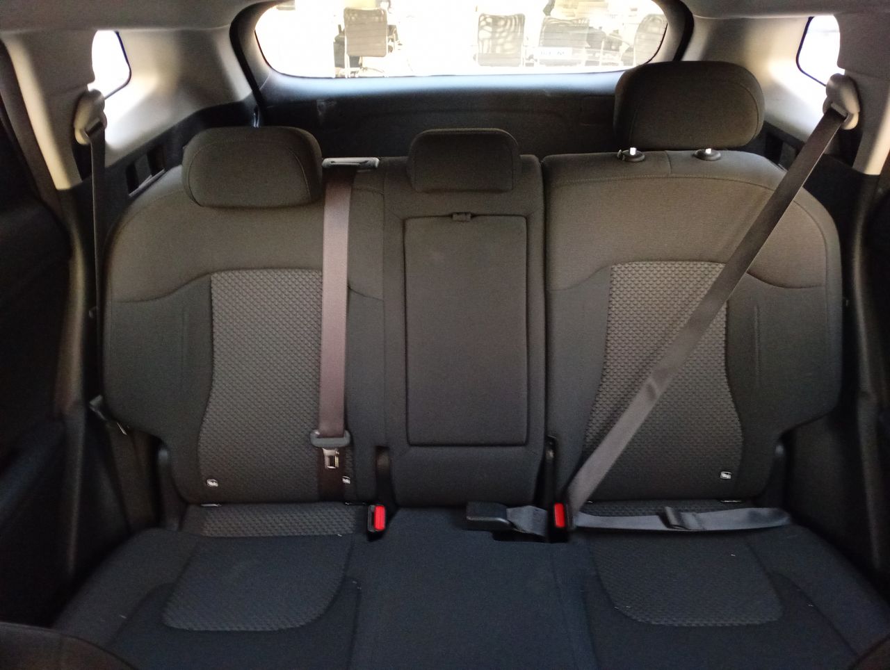 KIA Sportage — foto 14 de 26