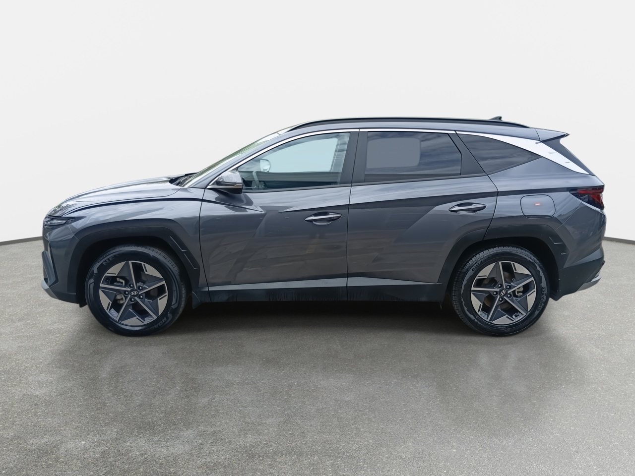 HYUNDAI - 4