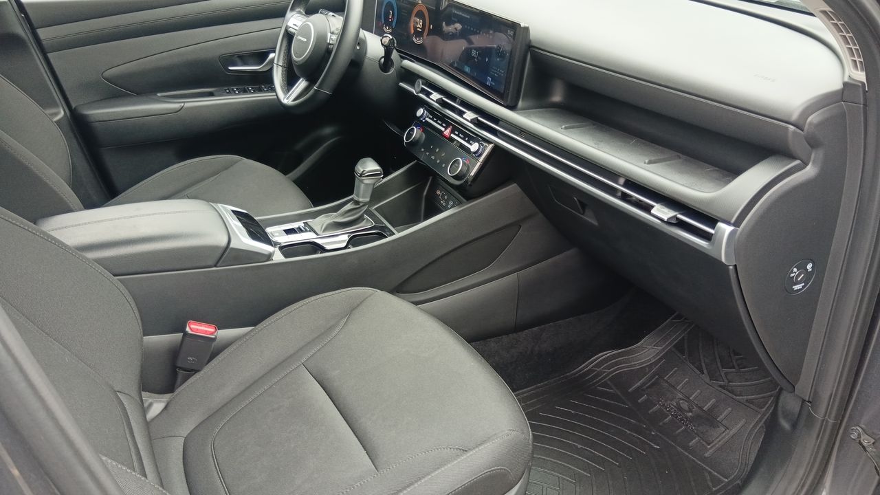 HYUNDAI - 4