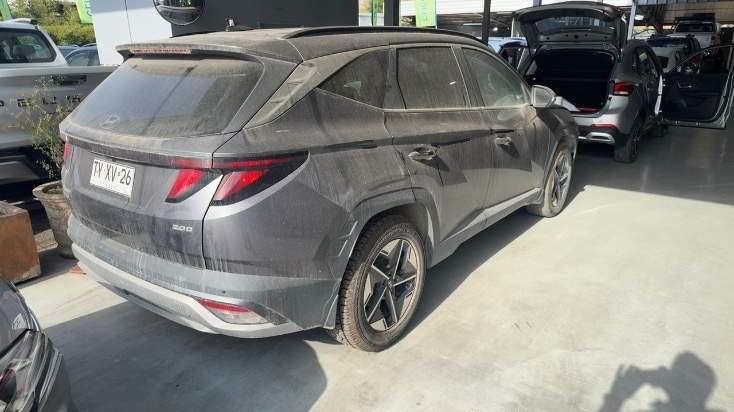 HYUNDAI - 3