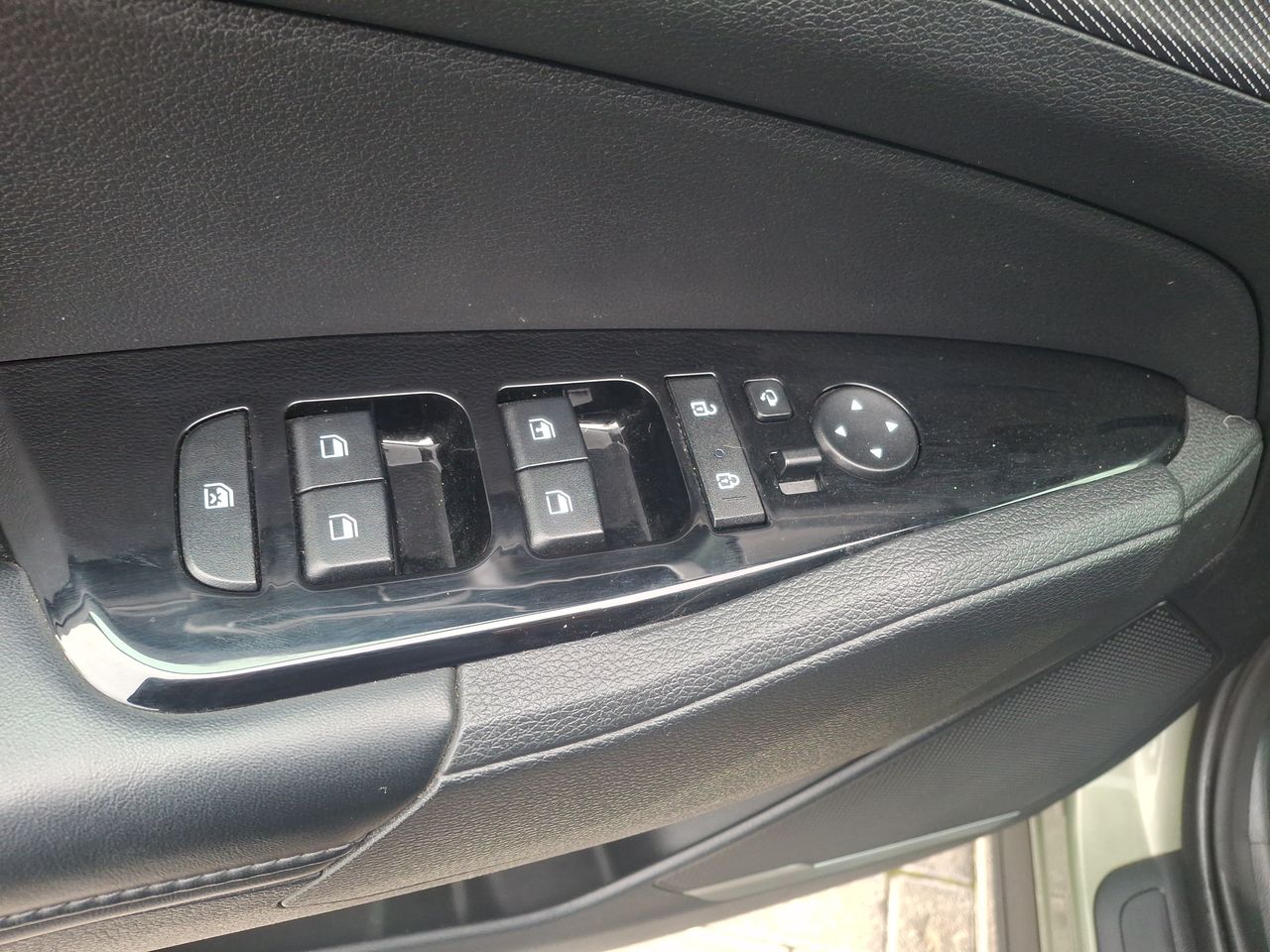 KIA Sportage — foto 22 de 35