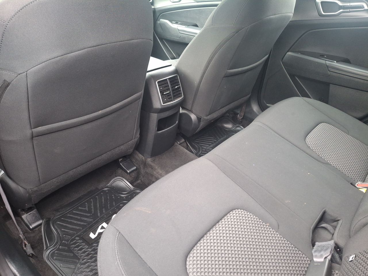 KIA Sportage — foto 12 de 35