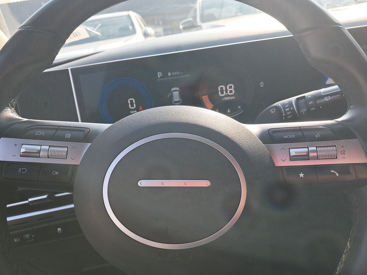 HYUNDAI - 16