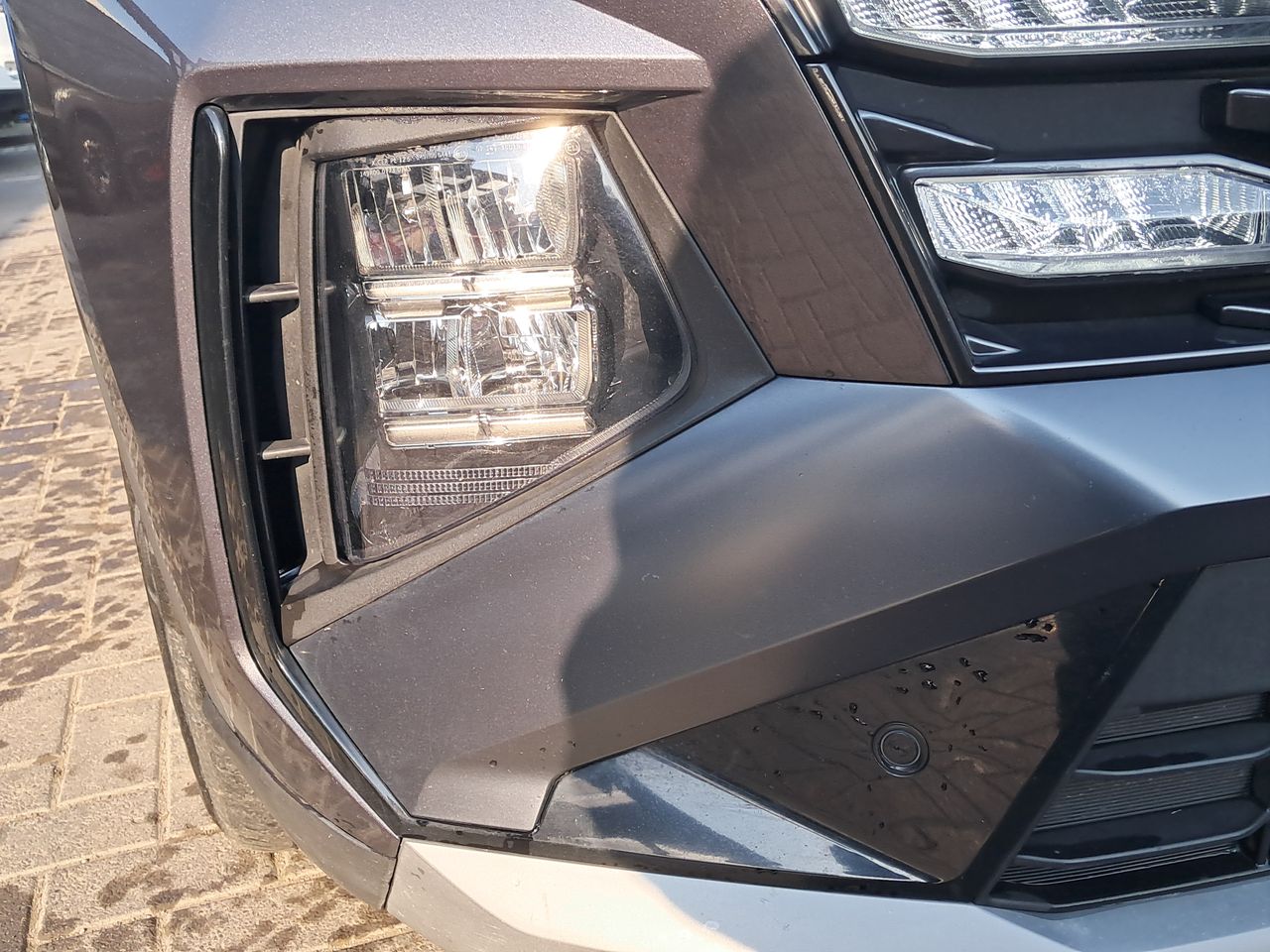 HYUNDAI - 9