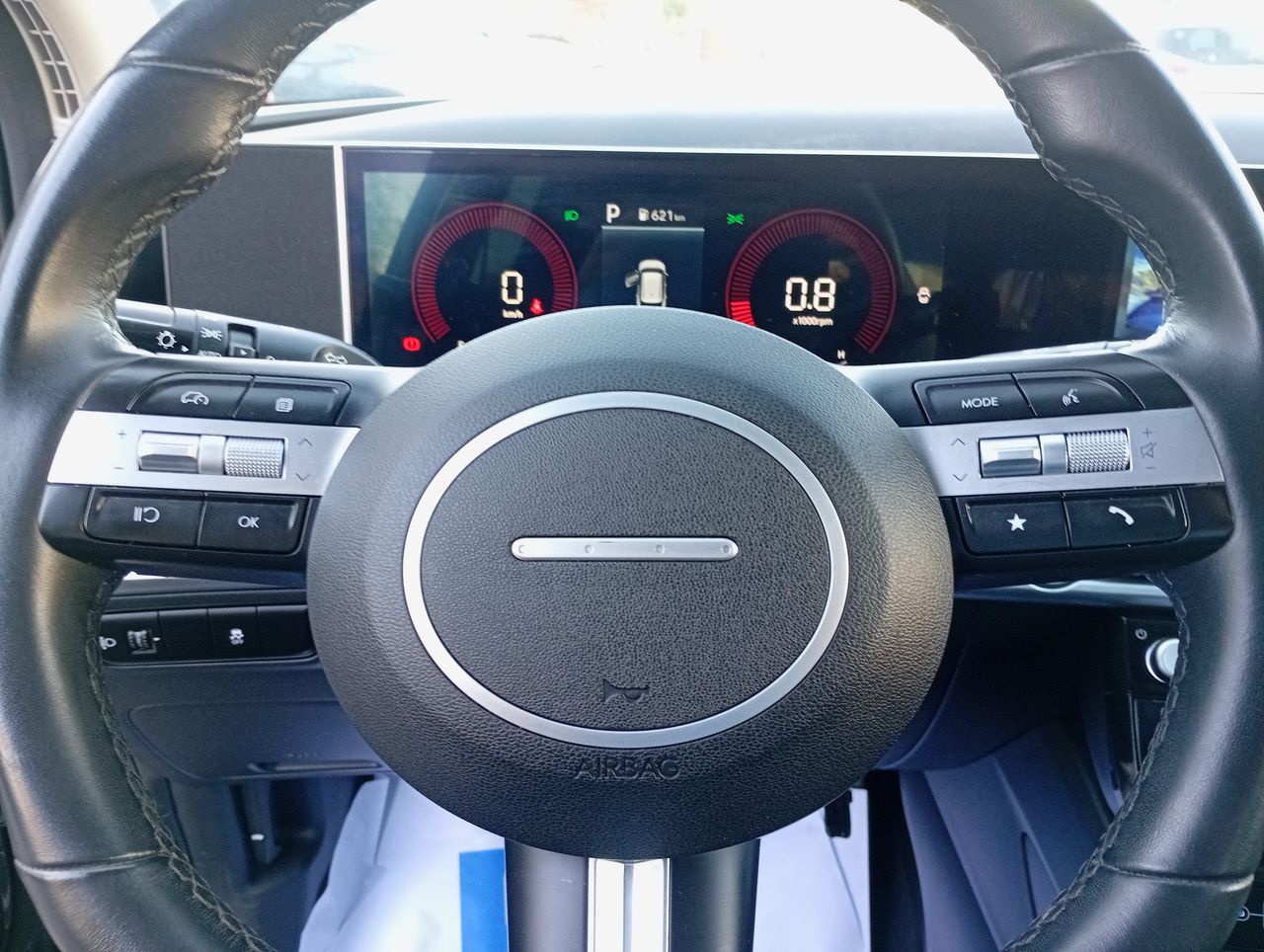 HYUNDAI - 16