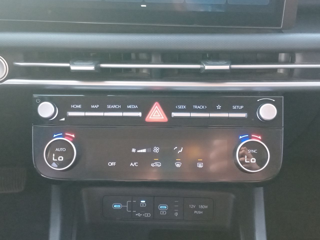HYUNDAI - 28