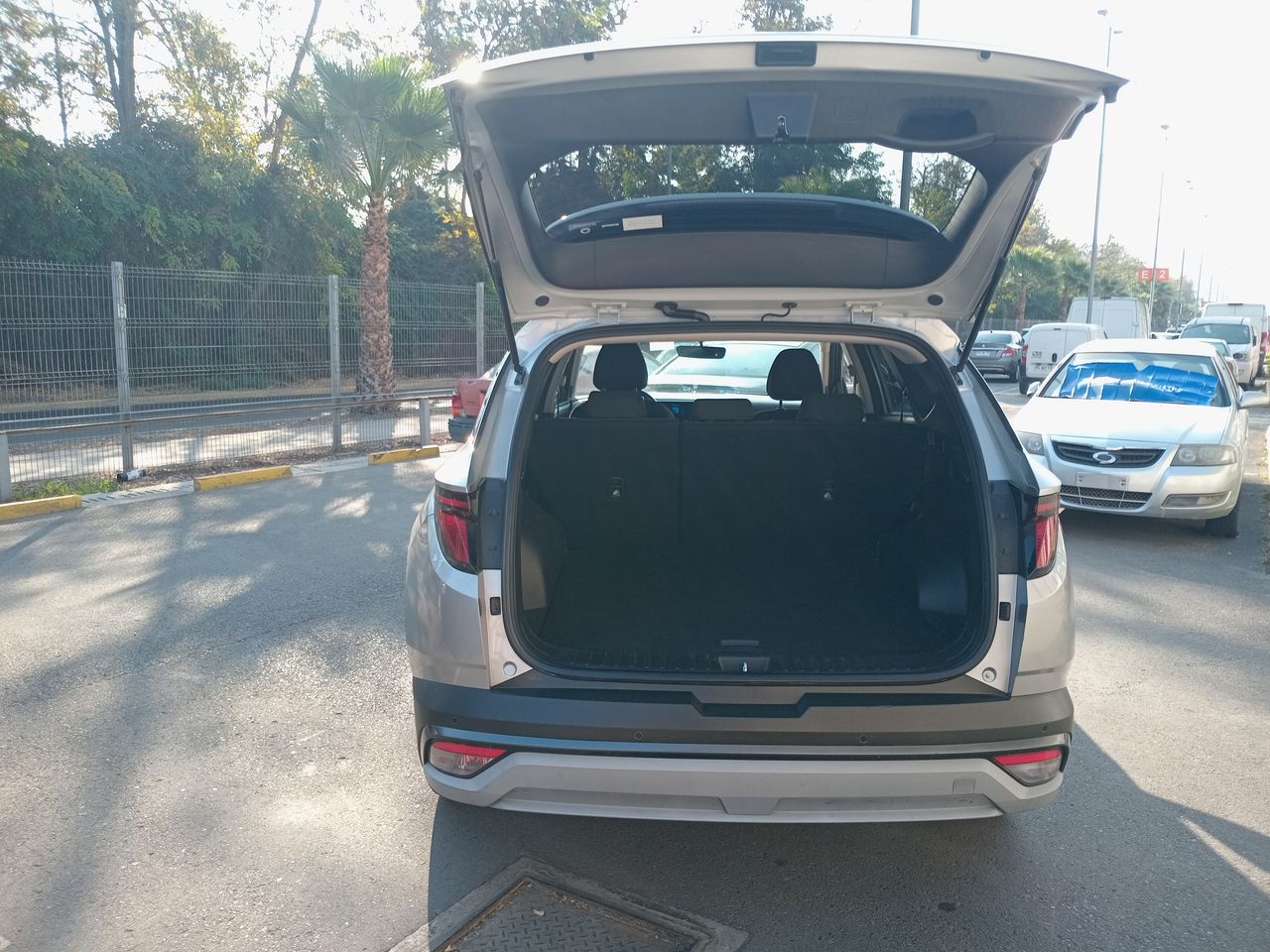 HYUNDAI - 19