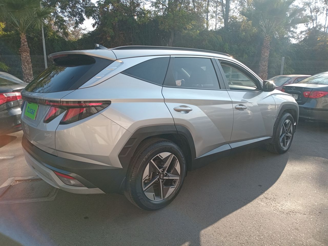 HYUNDAI - 7