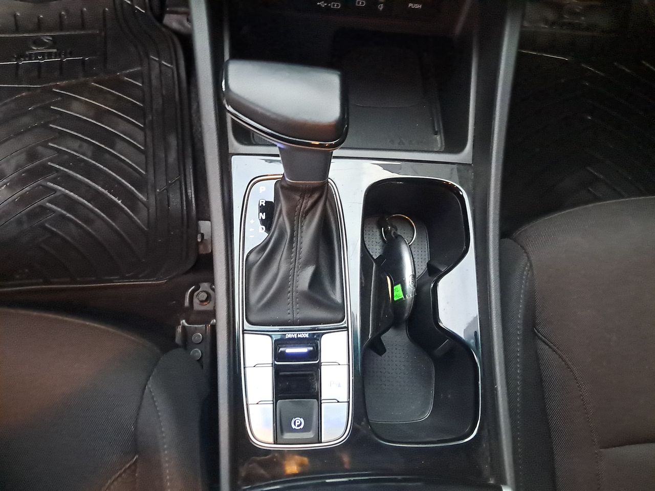 HYUNDAI - 29