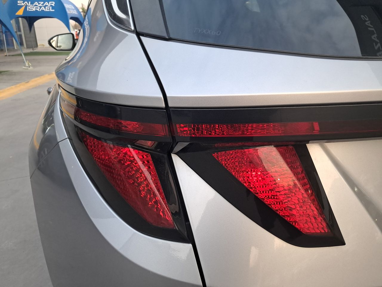 HYUNDAI - 19