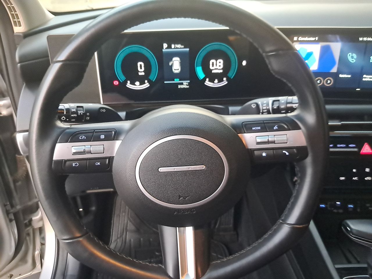 HYUNDAI - 23