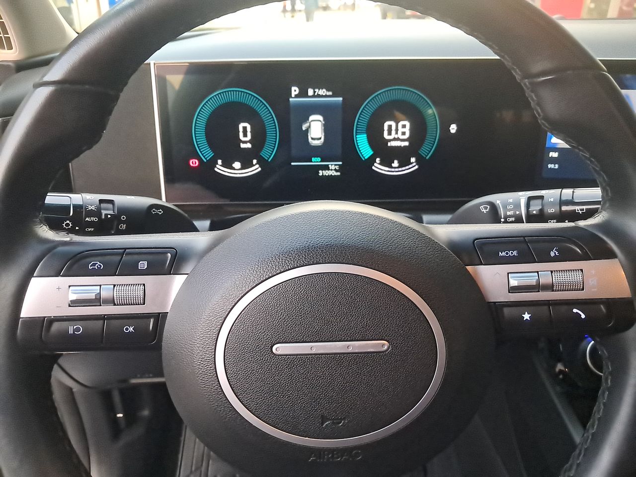 HYUNDAI - 24