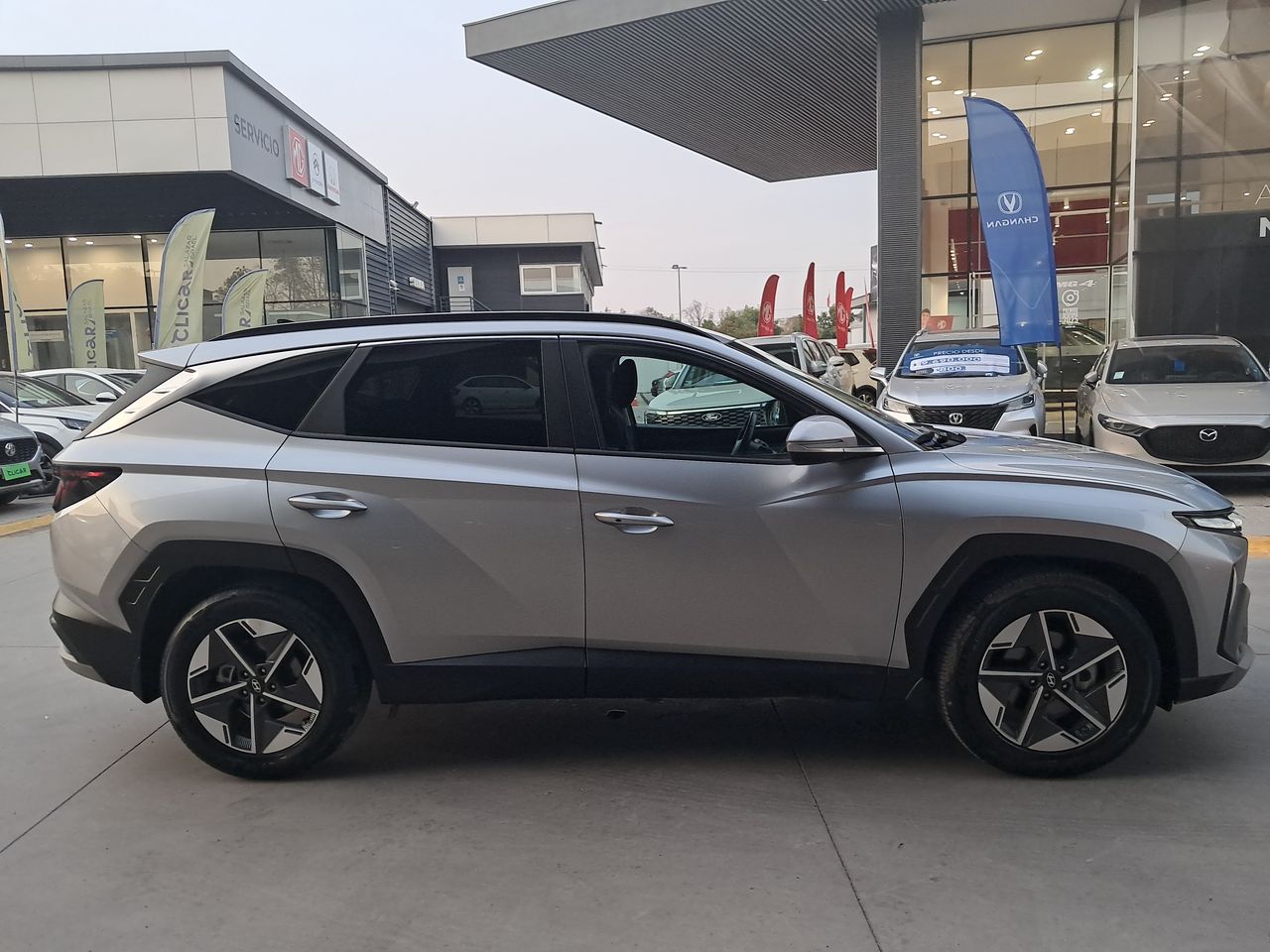 HYUNDAI - 8