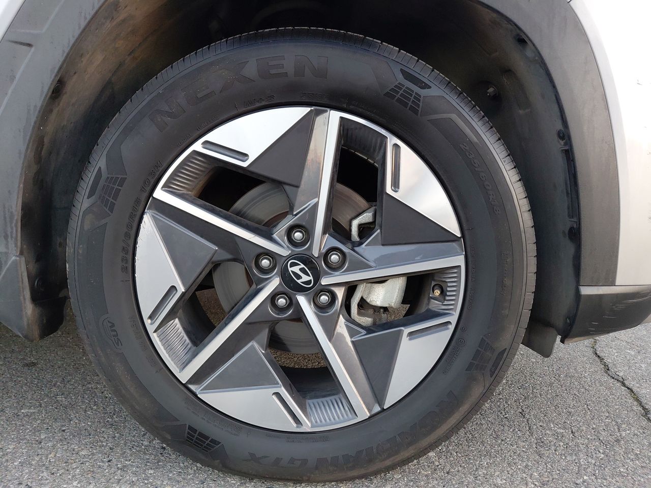 HYUNDAI - 7