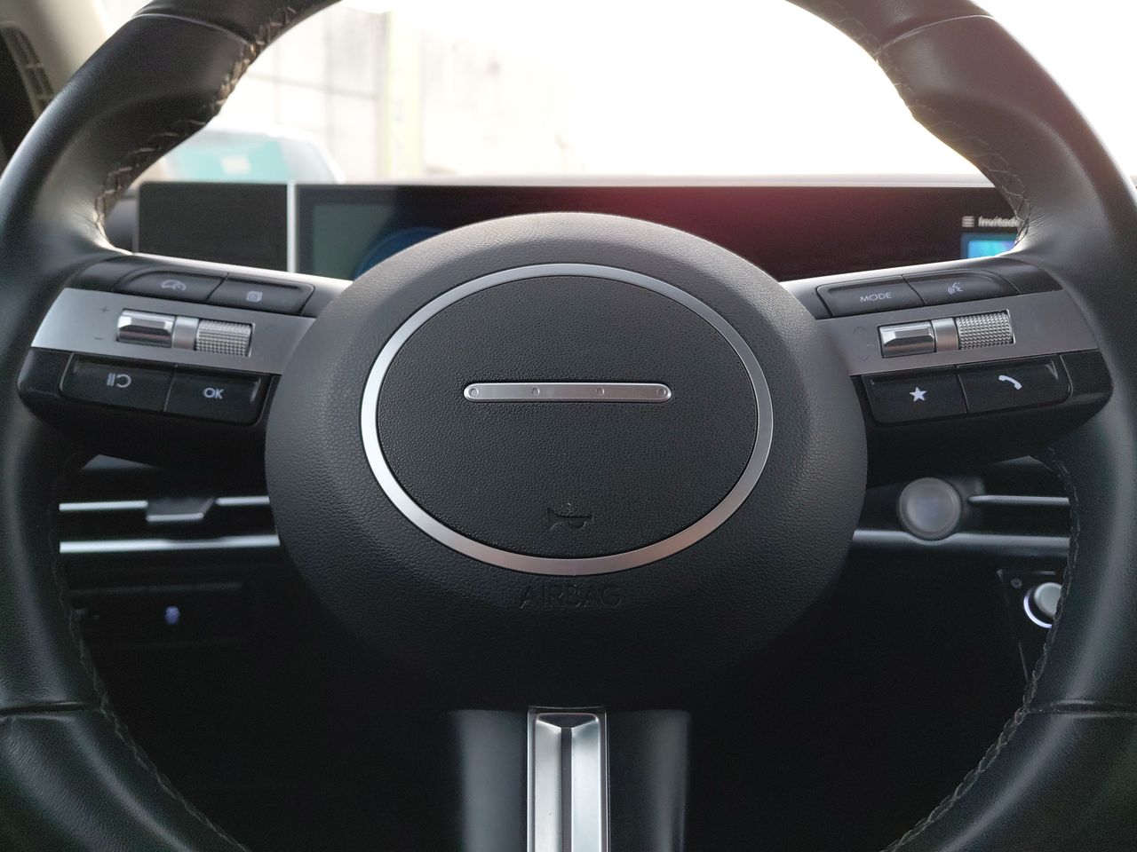 HYUNDAI - 16