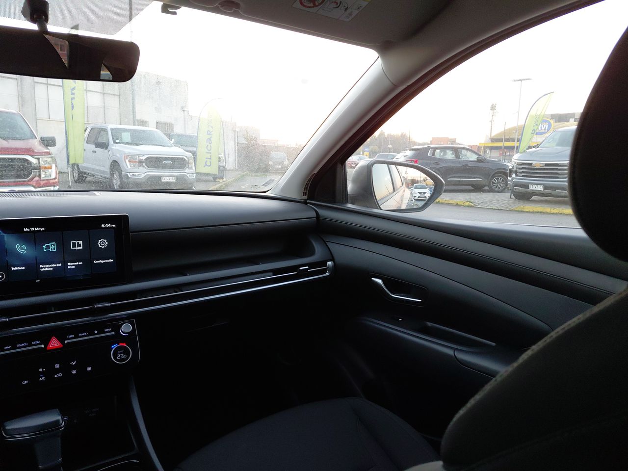 HYUNDAI - 2