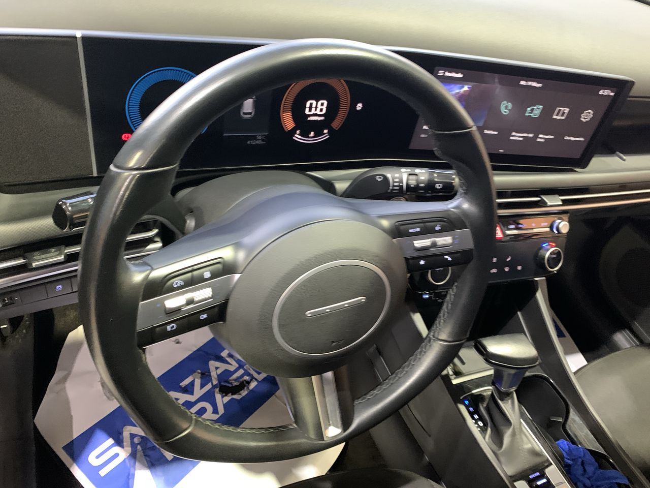 HYUNDAI - 15