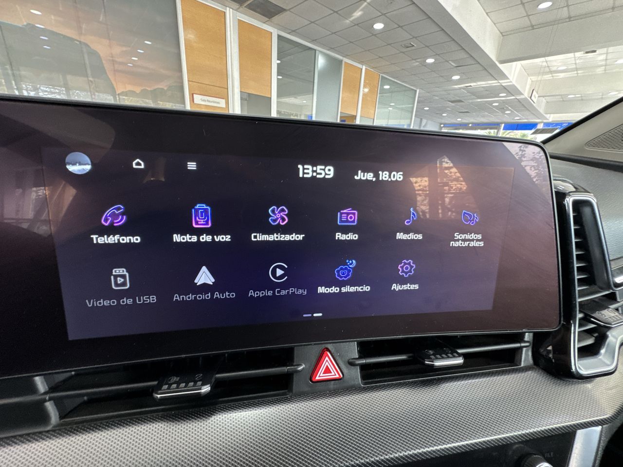 KIA Sportage — foto 13 de 19