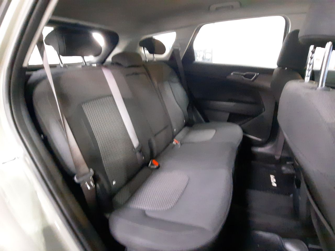 KIA Sportage — foto 27 de 28