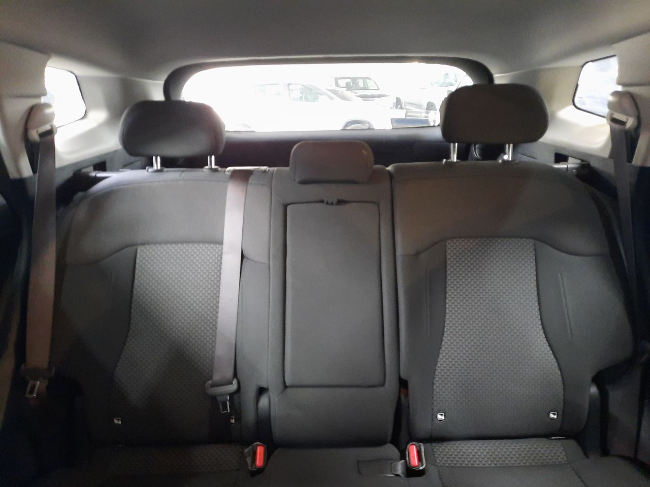 KIA Sportage — foto 6 de 28