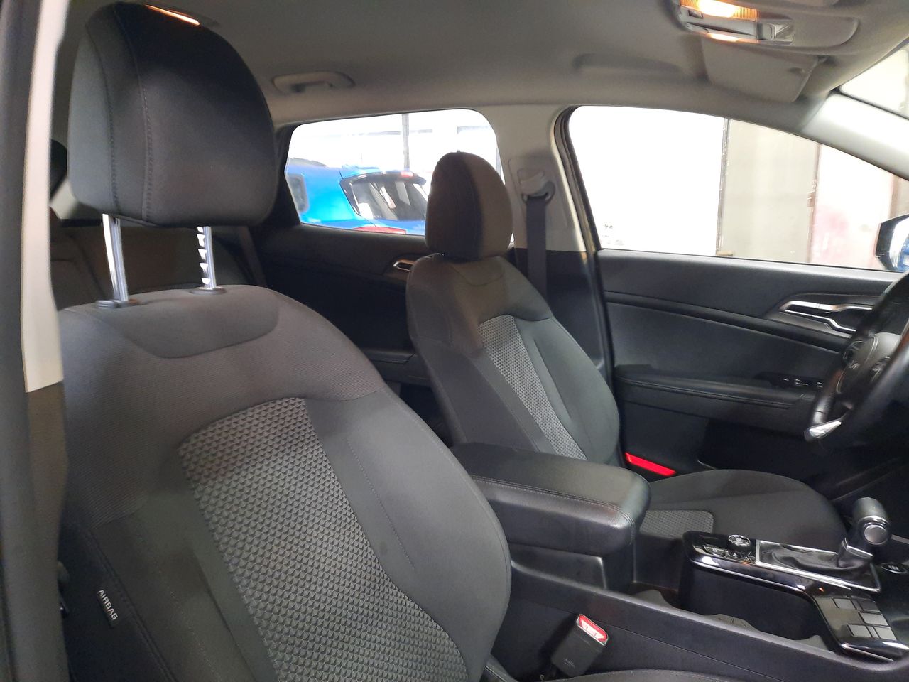 KIA Sportage — foto 8 de 28