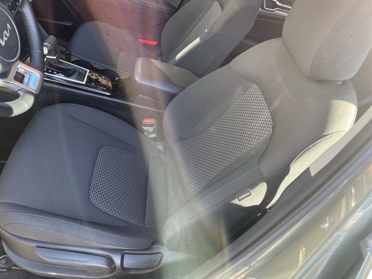 KIA Sportage — foto 23 de 33