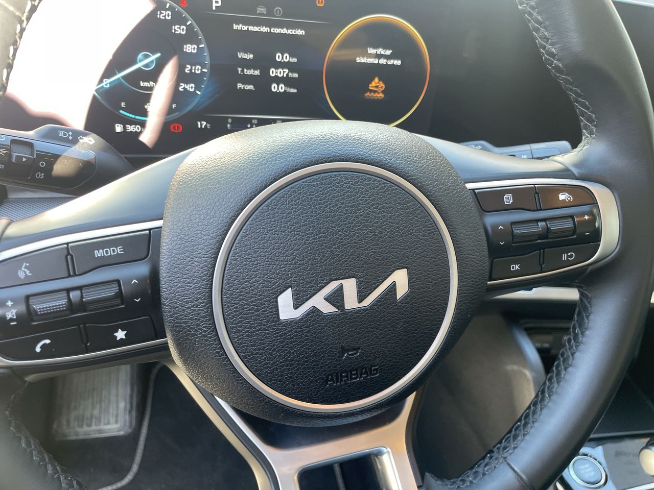 KIA Sportage — foto 25 de 33