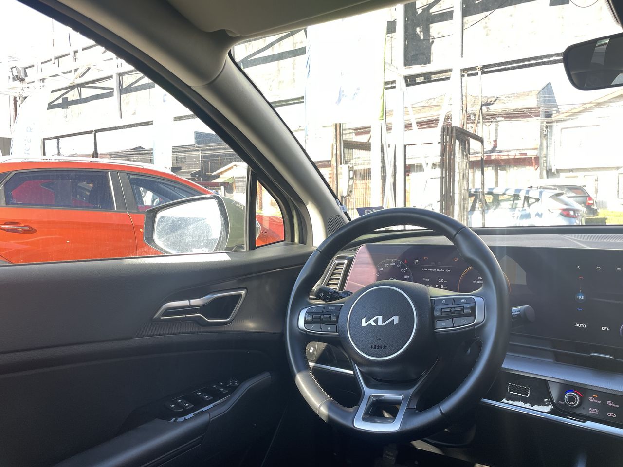 KIA Sportage — foto 17 de 33
