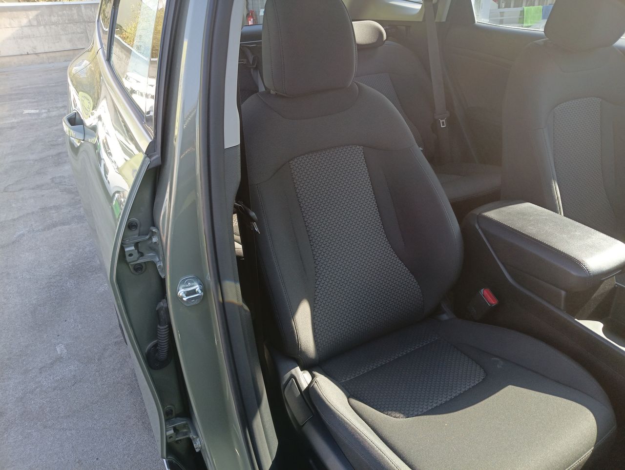 KIA Sportage — foto 26 de 28
