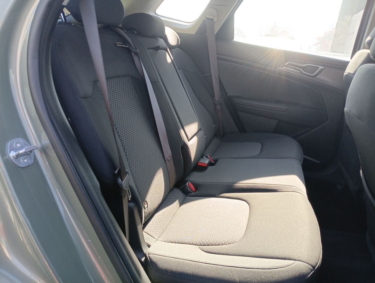 KIA Sportage — foto 27 de 28