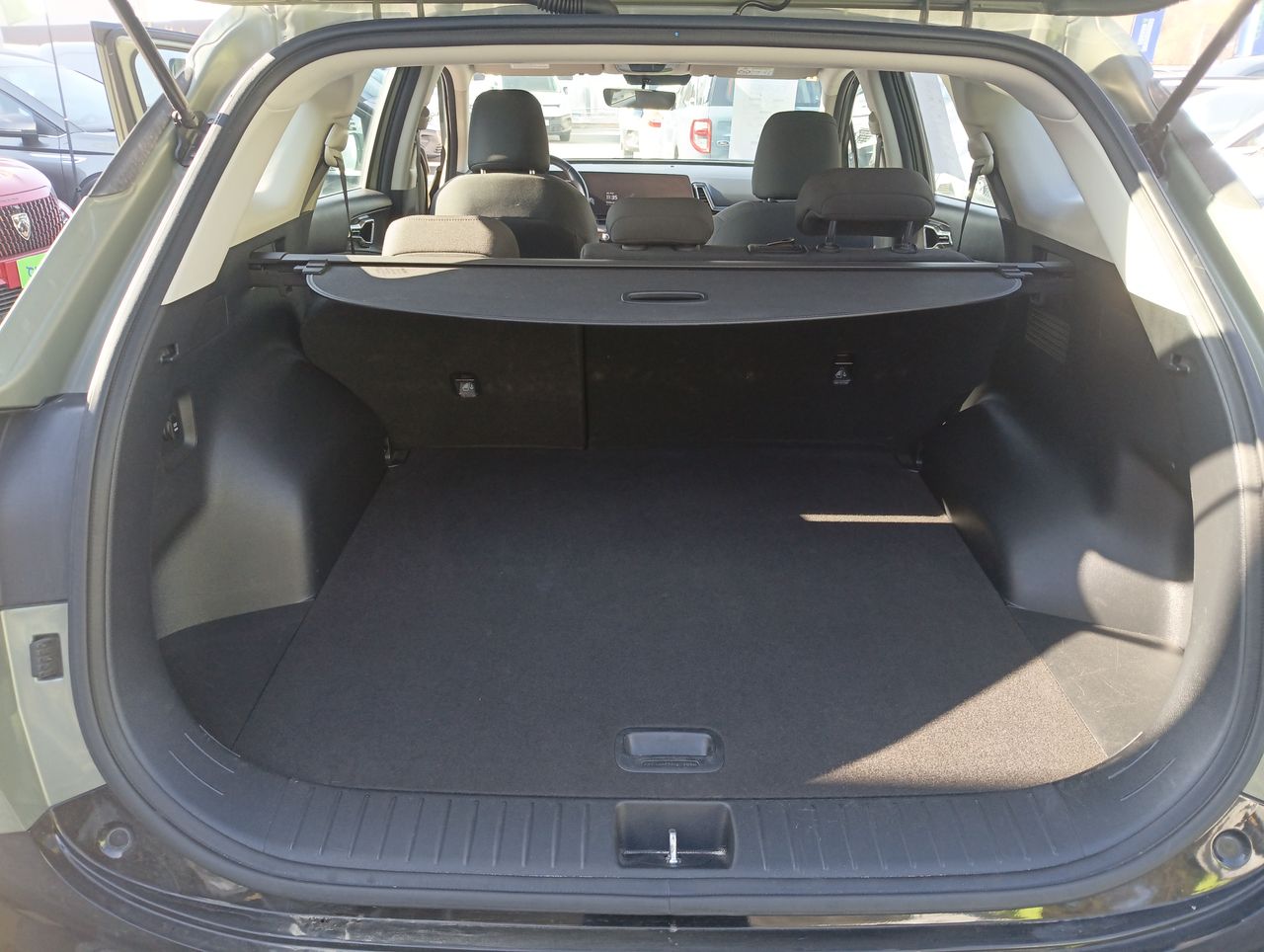KIA Sportage — foto 14 de 28
