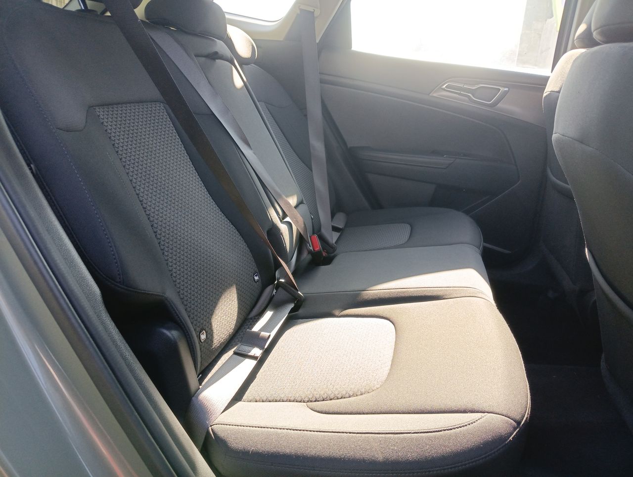 KIA Sportage — foto 7 de 28