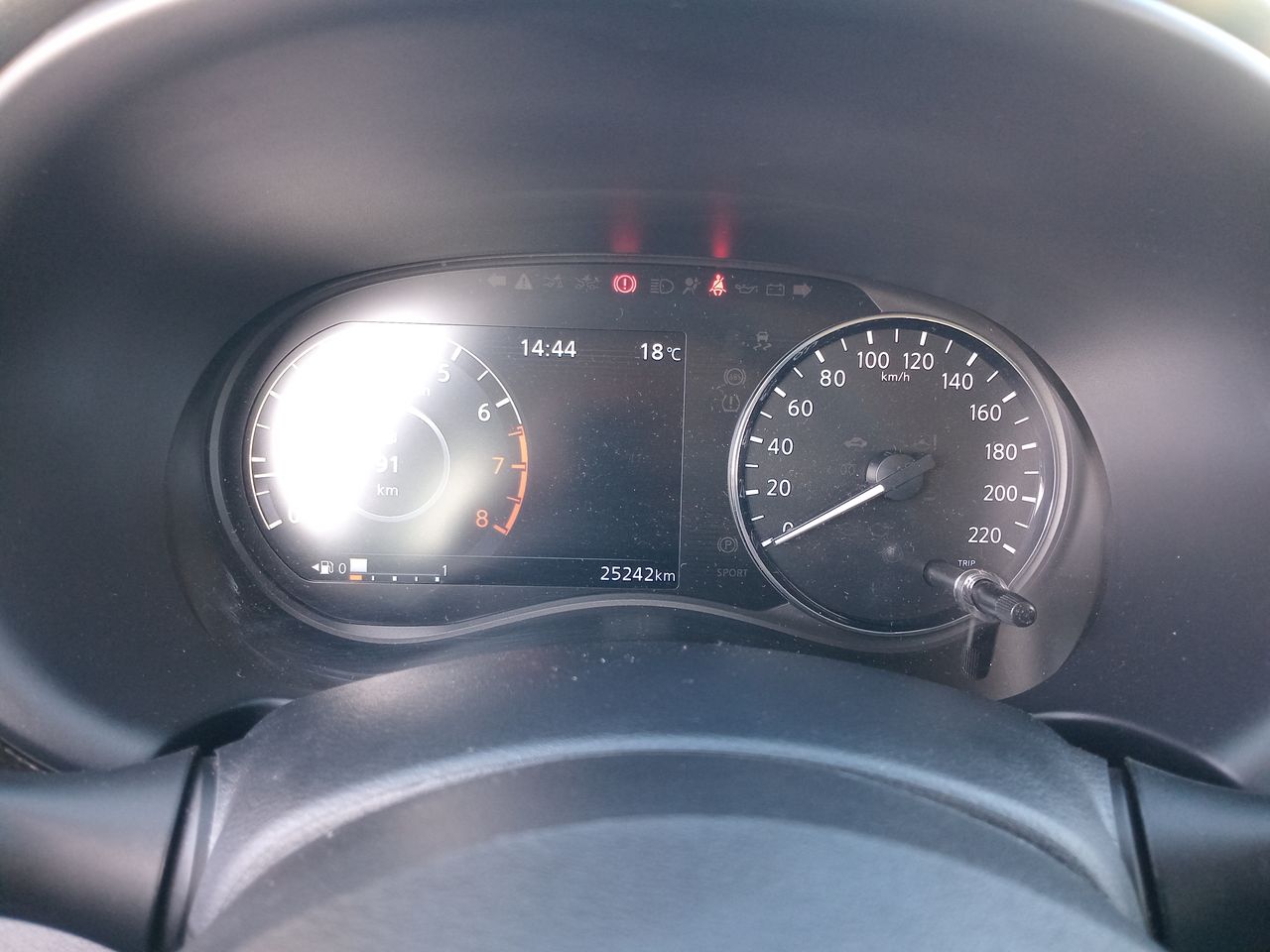 NISSAN - 16