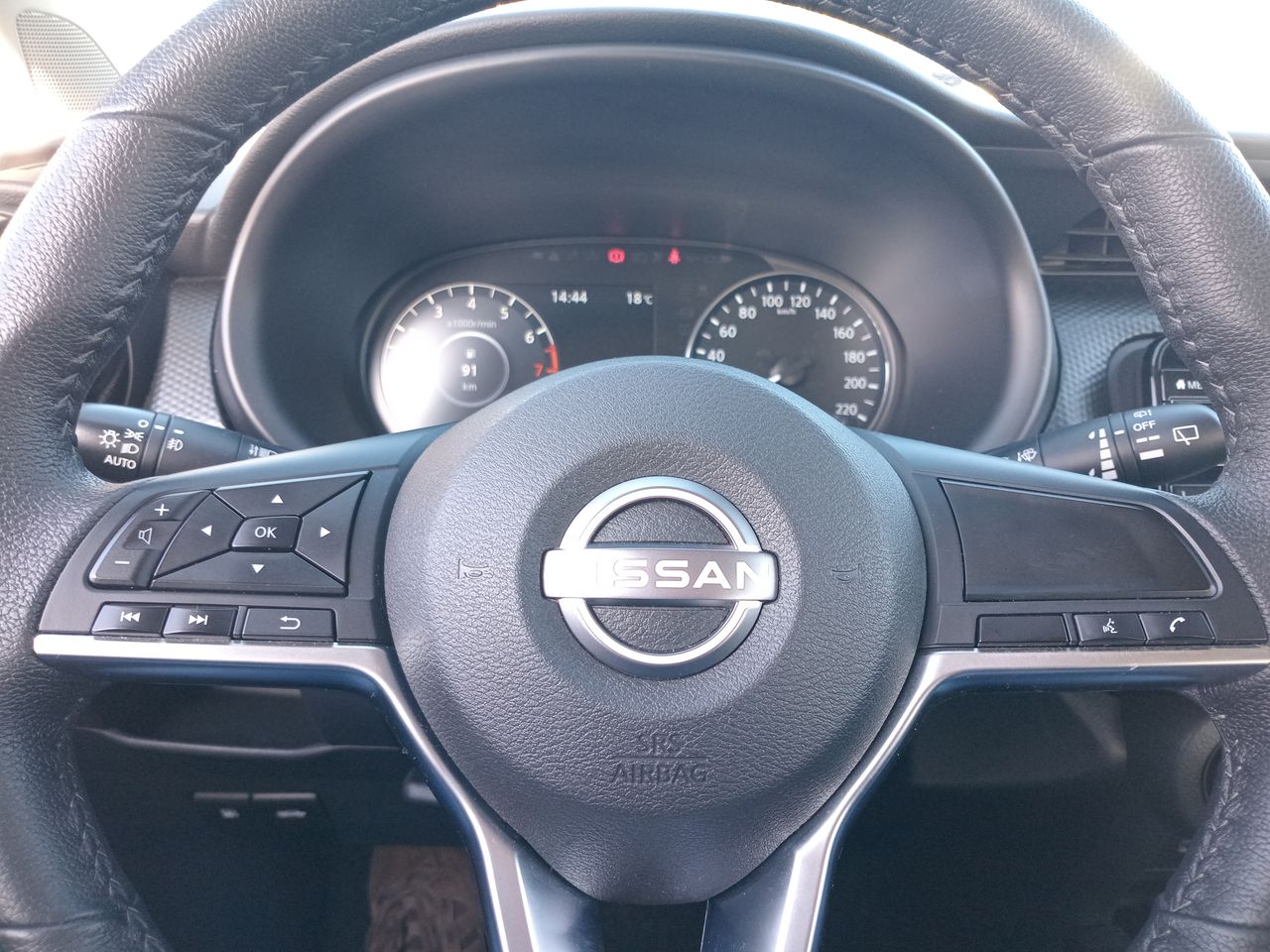NISSAN - 15
